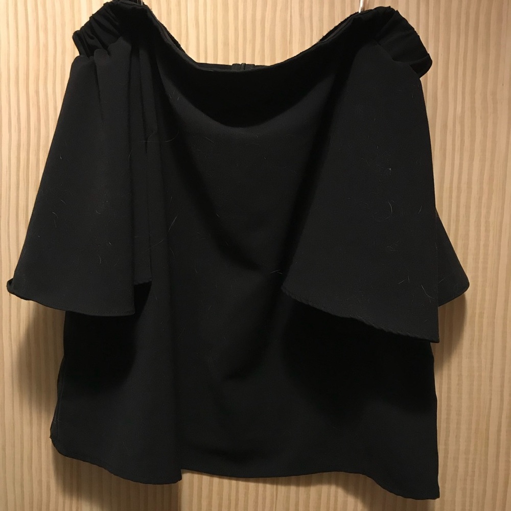 Off-shoulder Top